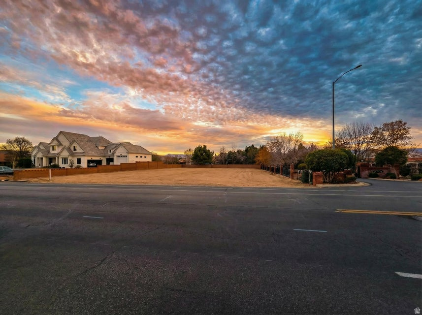 ST GEORGE TOWNSITE - Land