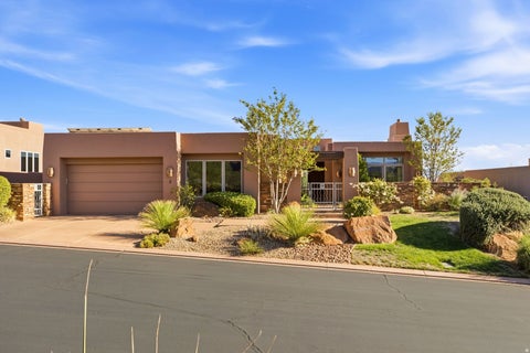 Tiny photo for 3052 N SNOW PKWY #5, Saint George, UT 84770 (MLS # 2185630)
