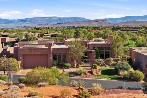 Tiny photo for 3052 N SNOW PKWY #5, Saint George, UT 84770 (MLS # 2185630)