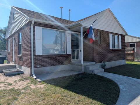 Photo of 2880 S MERTON WAY, Magna, UT 84044 (MLS # 2156756)