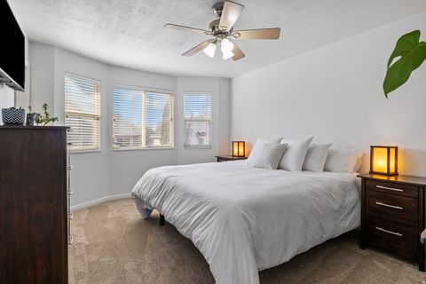 Tiny photo for 558 EASTPOINTE CIR, North Salt Lake, UT 84054 (MLS # 2138174)