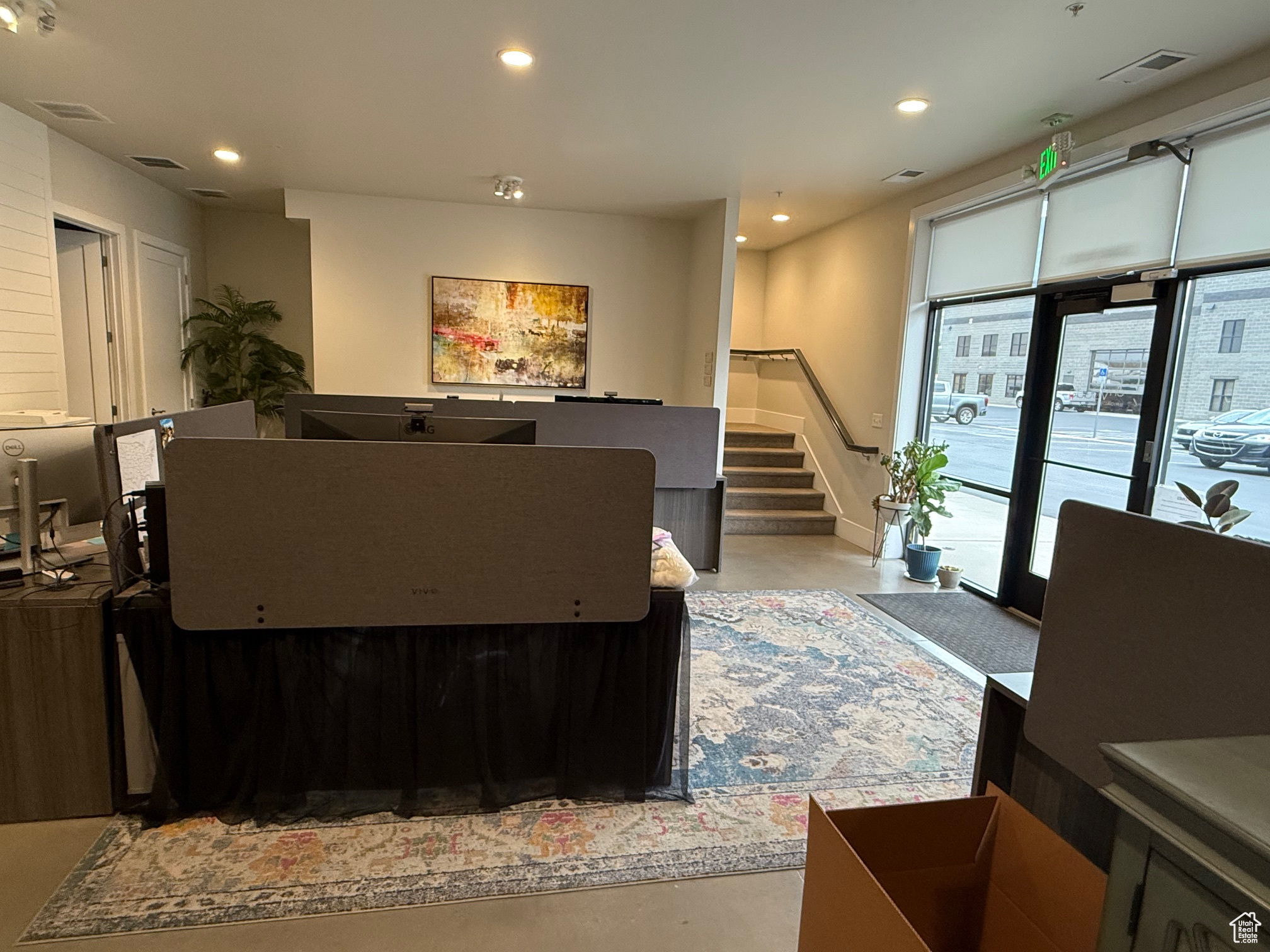 CLEAR LAKE - Commercial Lease