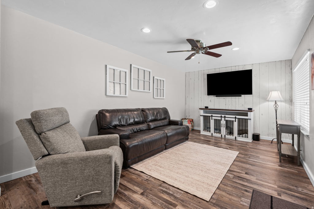Photo of 6142 S CLAY ST, Salt Lake City, UT 84107 (MLS # 2166329)