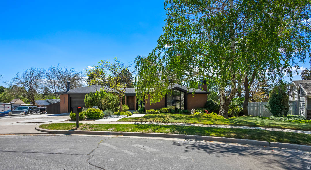 SHERWOOD HILLS - Residential