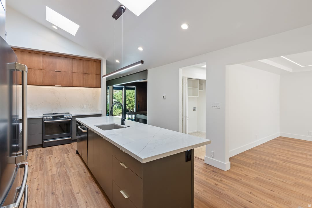 SHERWOOD HILLS - Residential