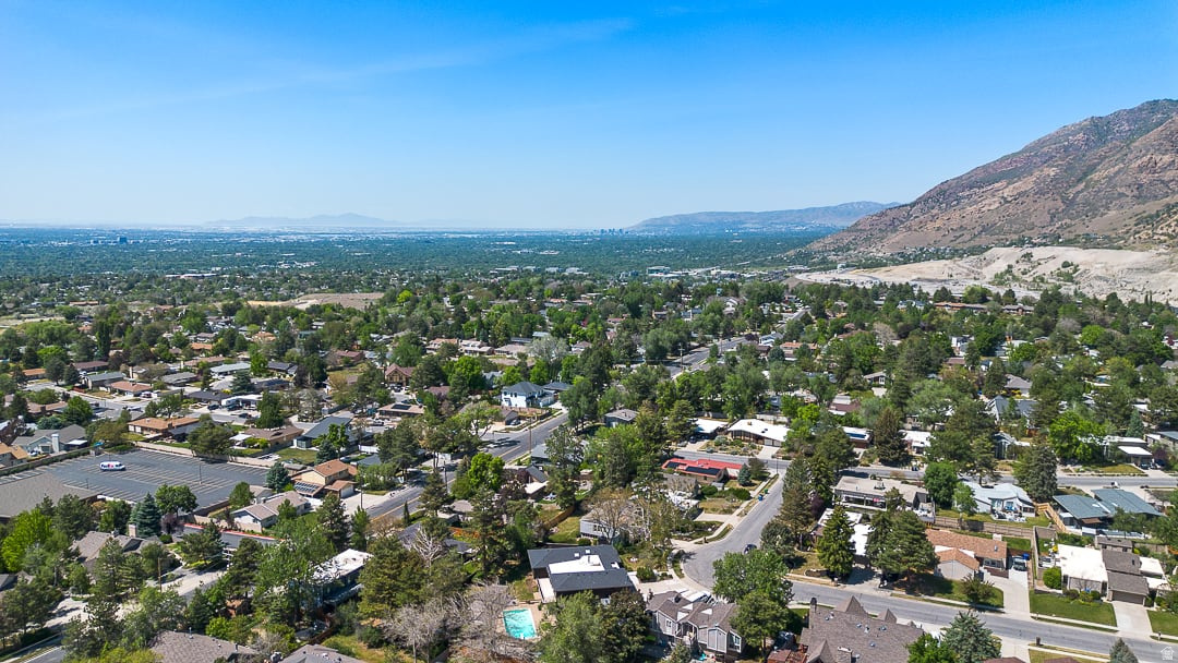 SHERWOOD HILLS - Residential