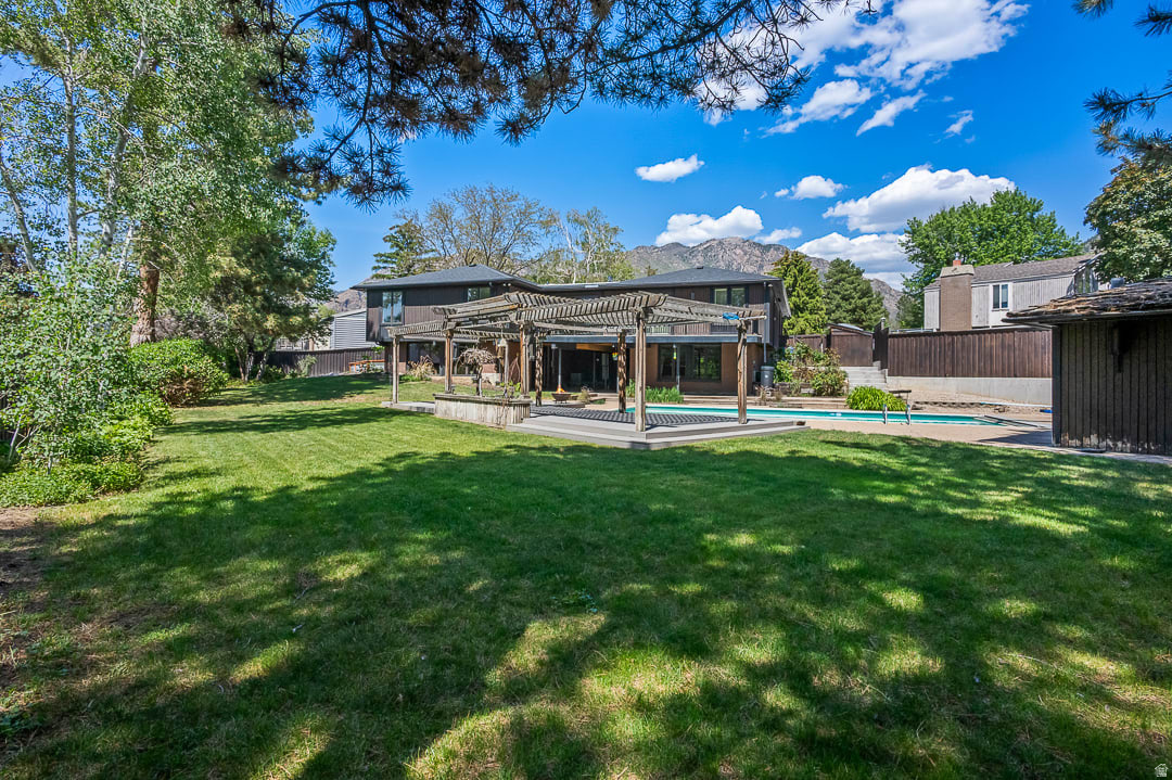 SHERWOOD HILLS - Residential