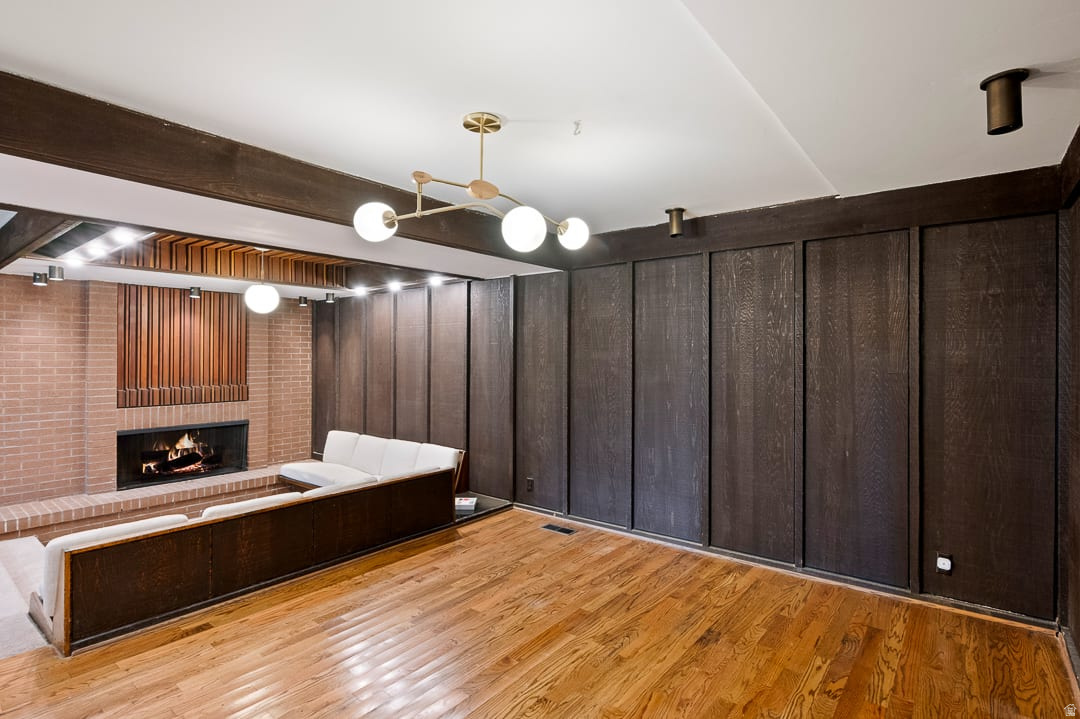 SHERWOOD HILLS - Residential