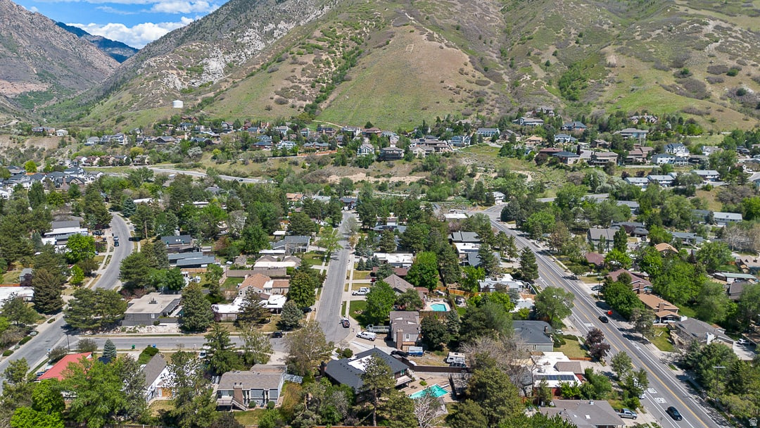 SHERWOOD HILLS - Residential