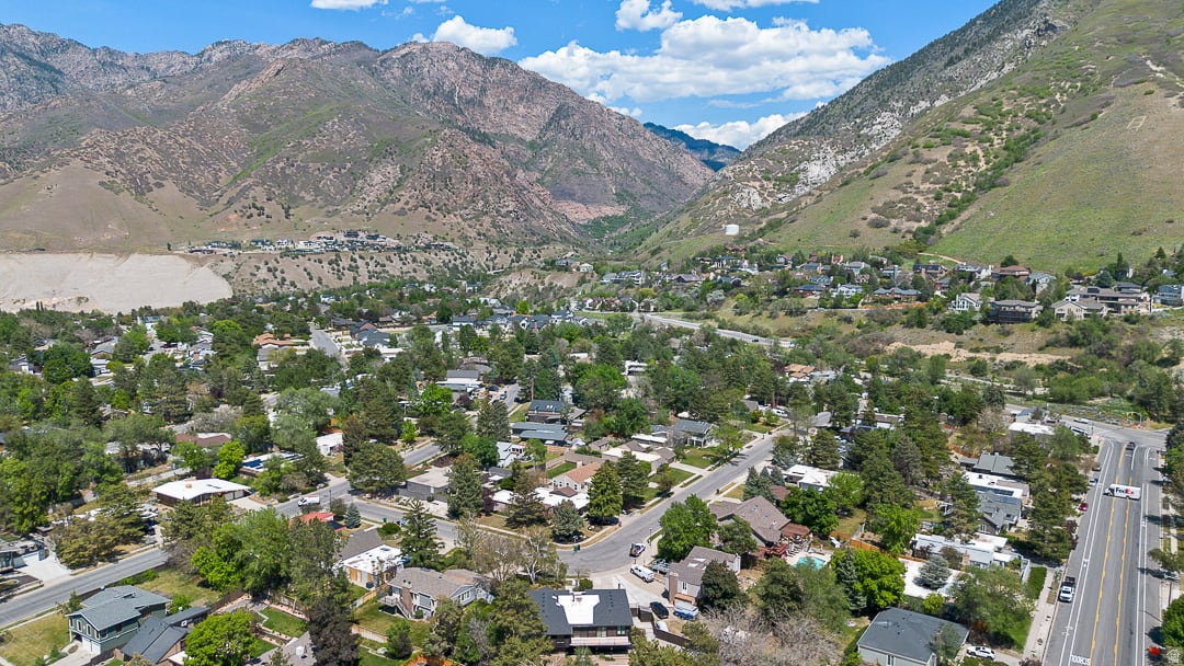 SHERWOOD HILLS - Residential
