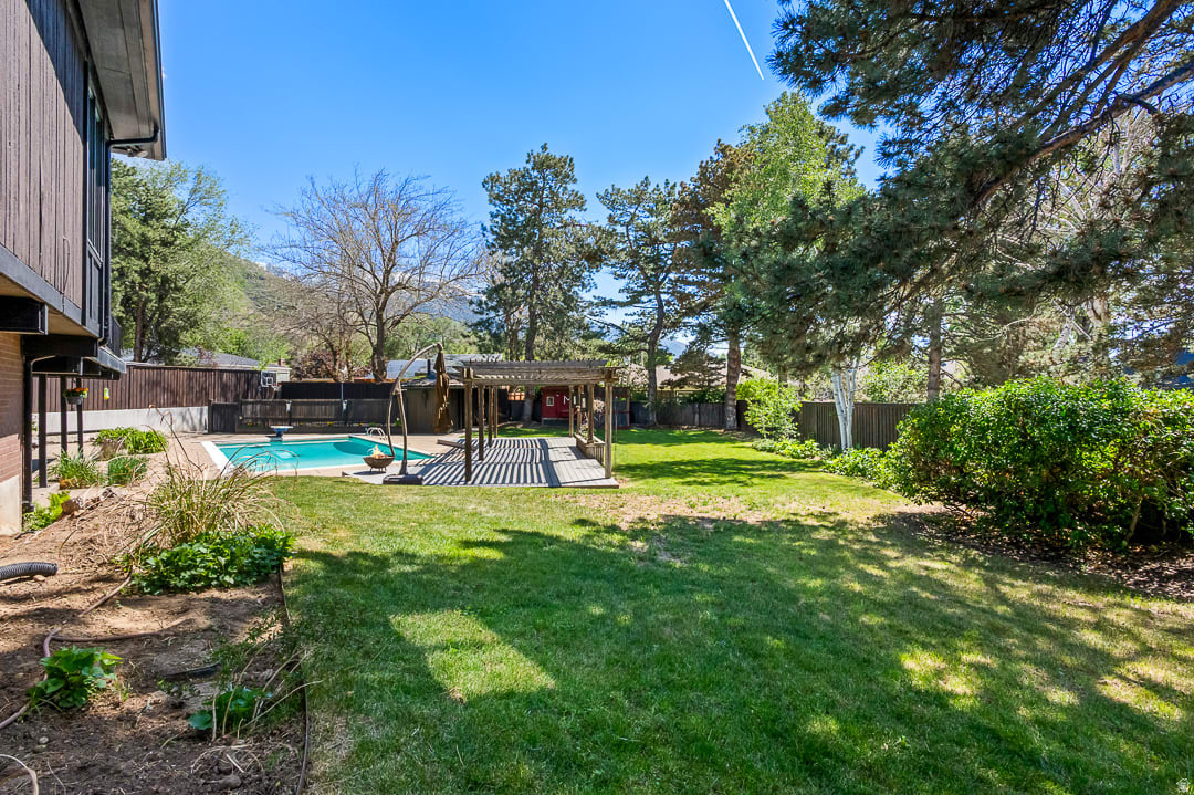 SHERWOOD HILLS - Residential