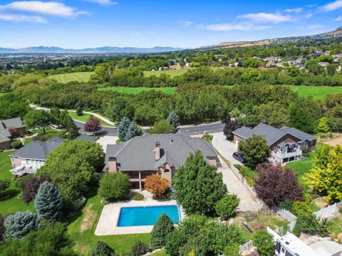 Tiny photo for 2508 BARKER PKWY, North Ogden, UT 84414 (MLS # 2179740)