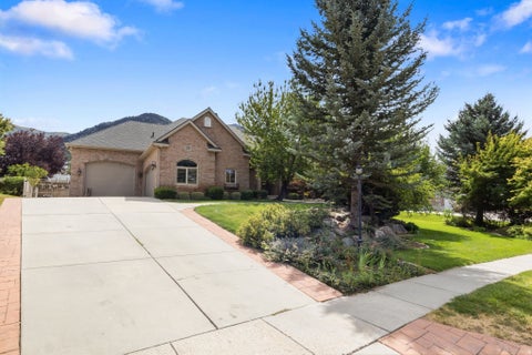 Tiny photo for 2508 BARKER PKWY, North Ogden, UT 84414 (MLS # 2179740)