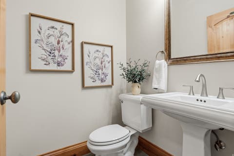 Tiny photo for 2508 BARKER PKWY, North Ogden, UT 84414 (MLS # 2179740)