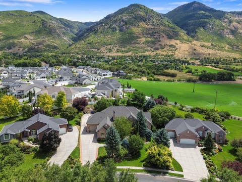 Tiny photo for 2508 BARKER PKWY, North Ogden, UT 84414 (MLS # 2179740)