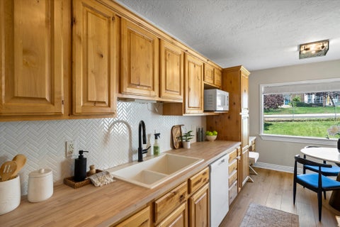Tiny photo for 3960 EVELYN RD, South Ogden, UT 84403 (MLS # 2178186)
