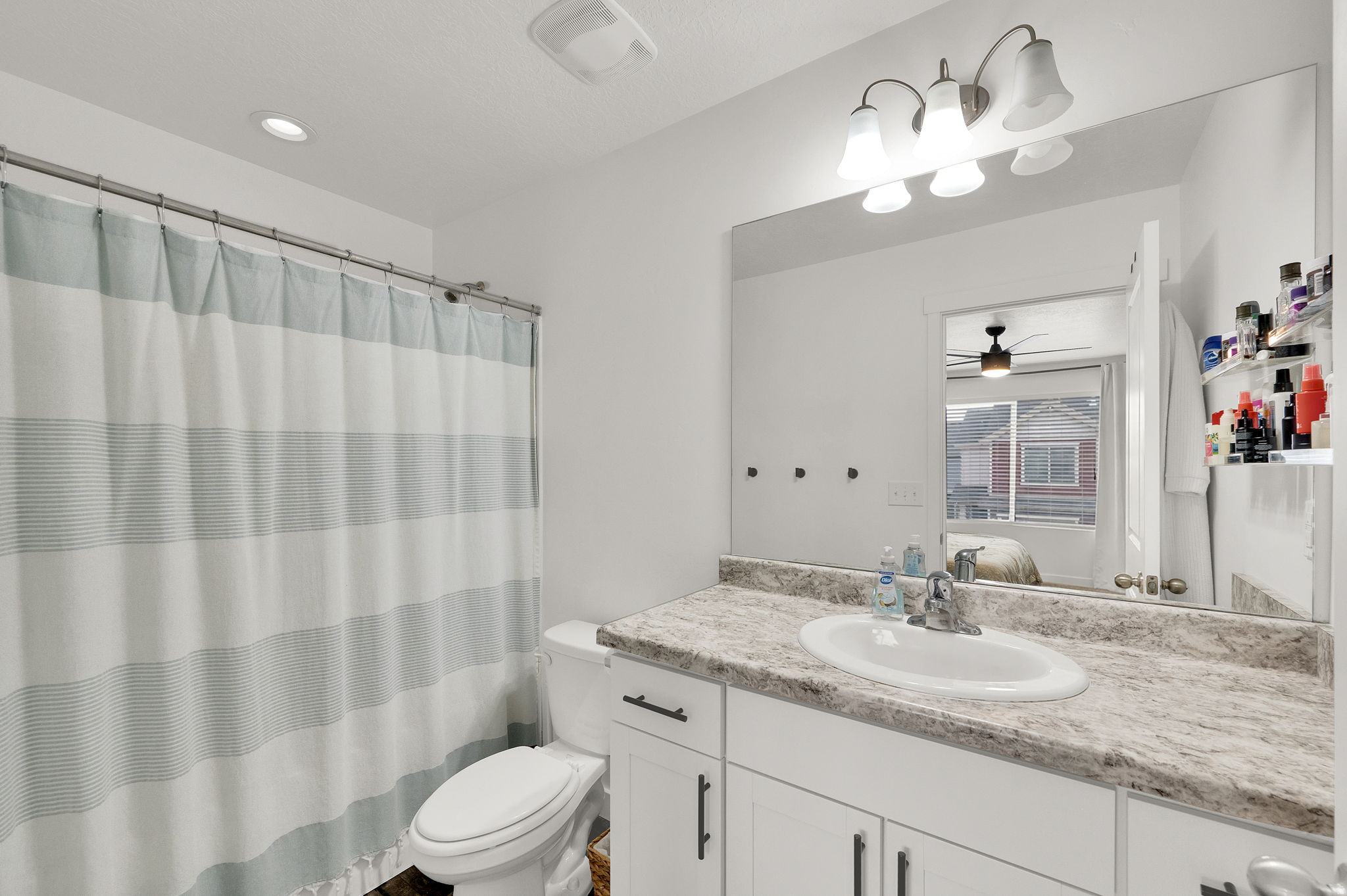 RIVER BEND TOWNHOMES - Residential