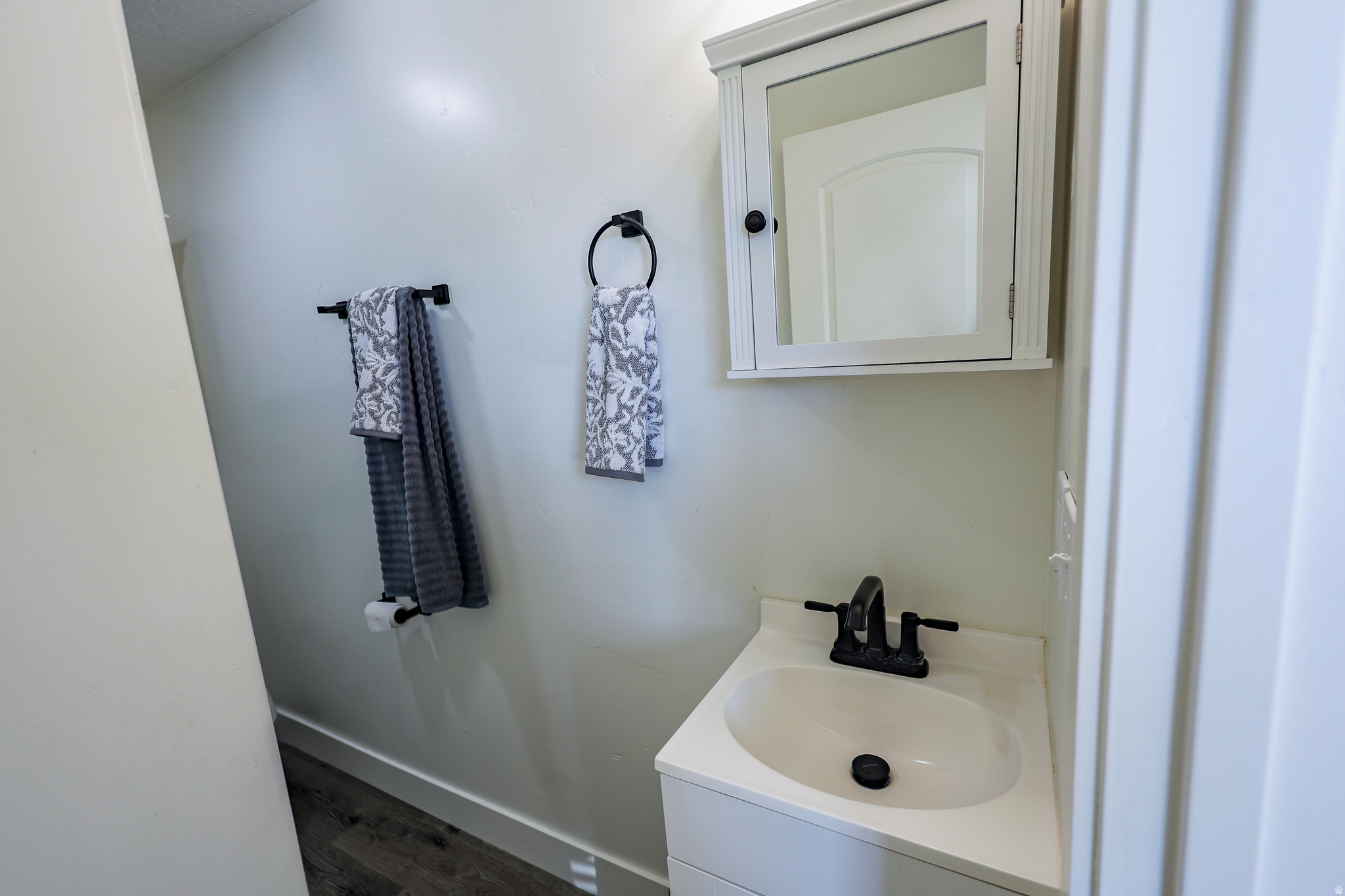 LIVINGSTON ESTATES - Residential Income