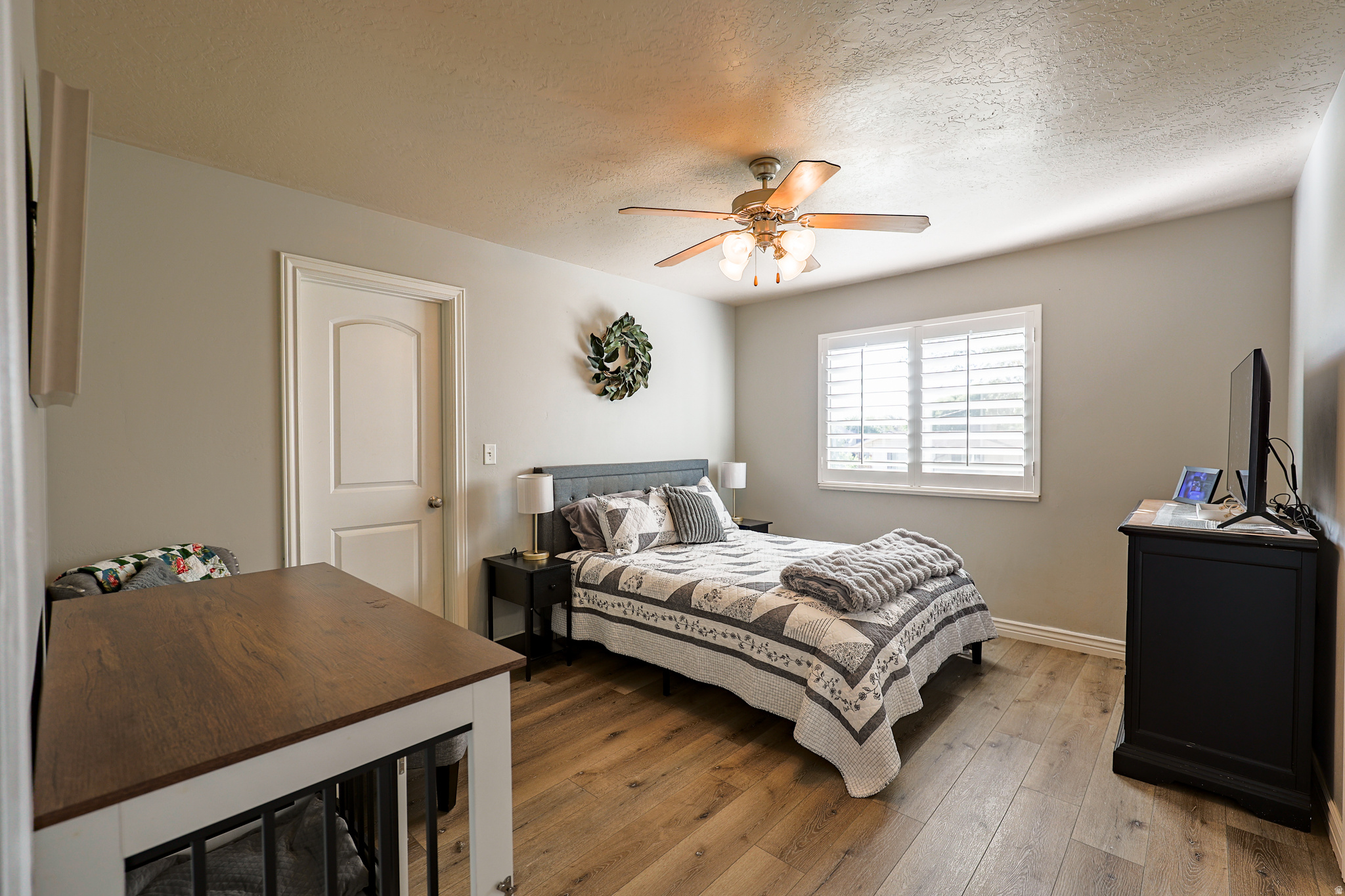 LIVINGSTON ESTATES - Residential Income
