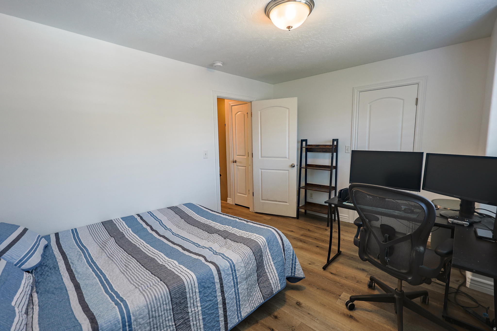 LIVINGSTON ESTATES - Residential Income