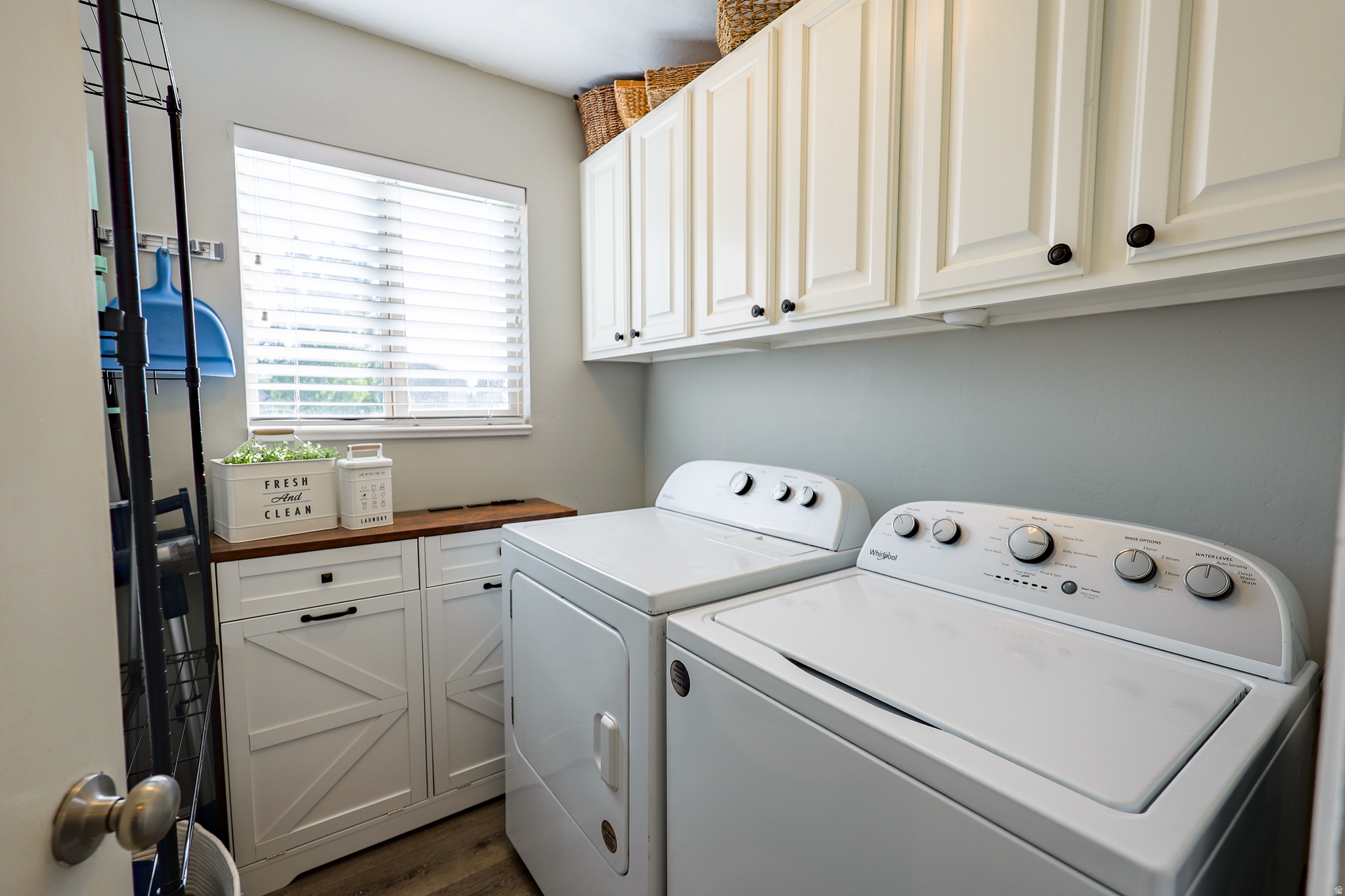 LIVINGSTON ESTATES - Residential Income