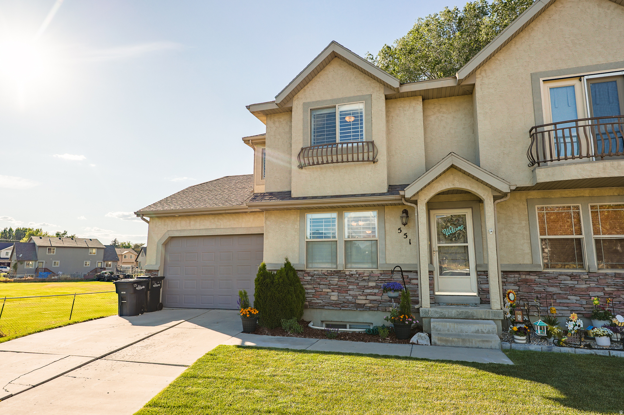 LIVINGSTON ESTATES - Residential Income