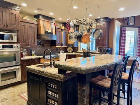 Tiny photo for 15319 S INDIAN PAINT CIR, Bluffdale, UT 84065 (MLS # 2145085)