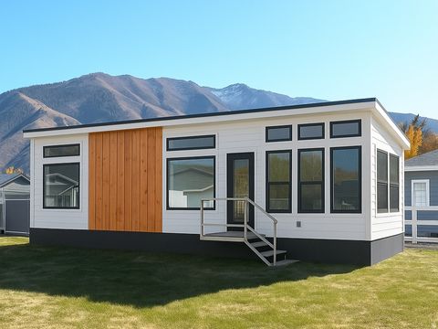 Photo of 1116 N 400 E, Mapleton, UT 84664 (MLS # 2129766)