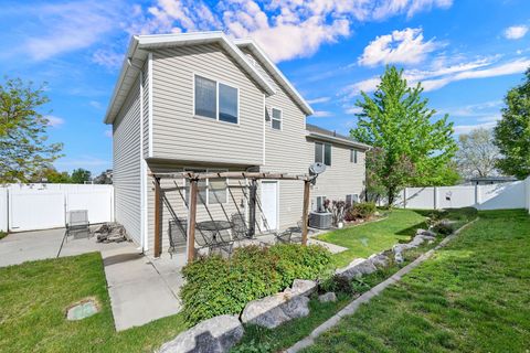 Tiny photo for 4020 WESTLAKE DR, Roy, UT 84067 (MLS # 2150306)