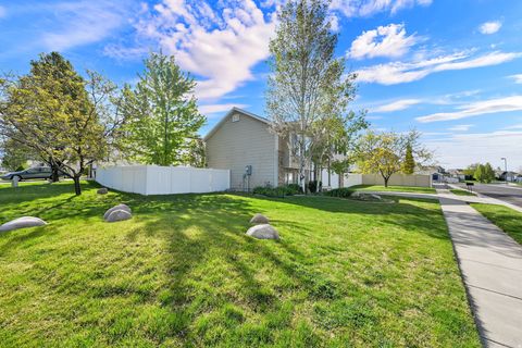 Tiny photo for 4020 WESTLAKE DR, Roy, UT 84067 (MLS # 2150306)