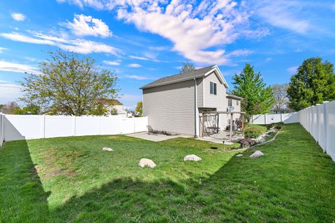 Tiny photo for 4020 WESTLAKE DR, Roy, UT 84067 (MLS # 2150306)