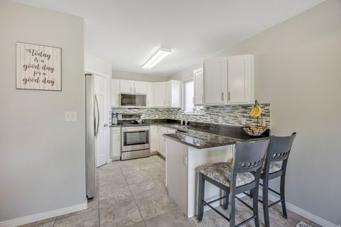 Tiny photo for 1949 N VINEYARD PL, Saratoga Springs, UT 84045 (MLS # 2154518)