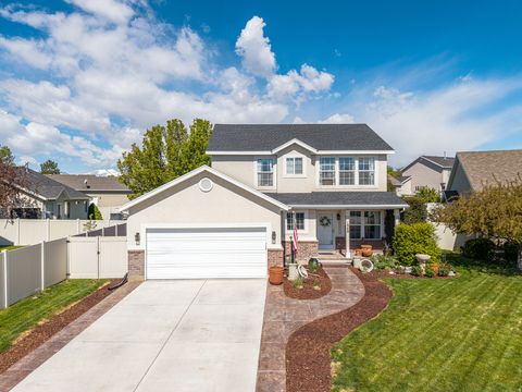 Tiny photo for 1949 N VINEYARD PL, Saratoga Springs, UT 84045 (MLS # 2154518)