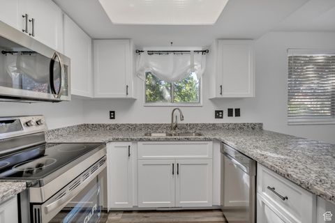 Tiny photo for 5476 S 3350 W, Taylorsville, UT 84129 (MLS # 2106355)