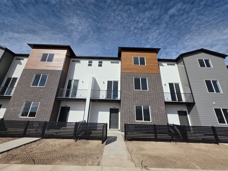 3% Lender Incentive - MOVE IN READY - FIBER INTERNET INCLUDED in HOA FEE - The Sofia floor plan features a welcoming entryway on the first level with a flex room that could be great for an office, storage, or other unique work space. The second level features an open-concept kitchen and dining area, a spacious family room, half bath and laundry room. The third level showcases an owner's suite with a private bath, two additional bedrooms, a hall bathroom, and a spacious hall closet.