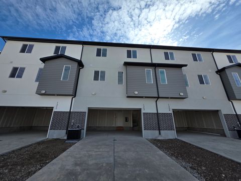 Tiny photo for 1364 E 1280 N #07-24, Payson, UT 84651 (MLS # 2139946)