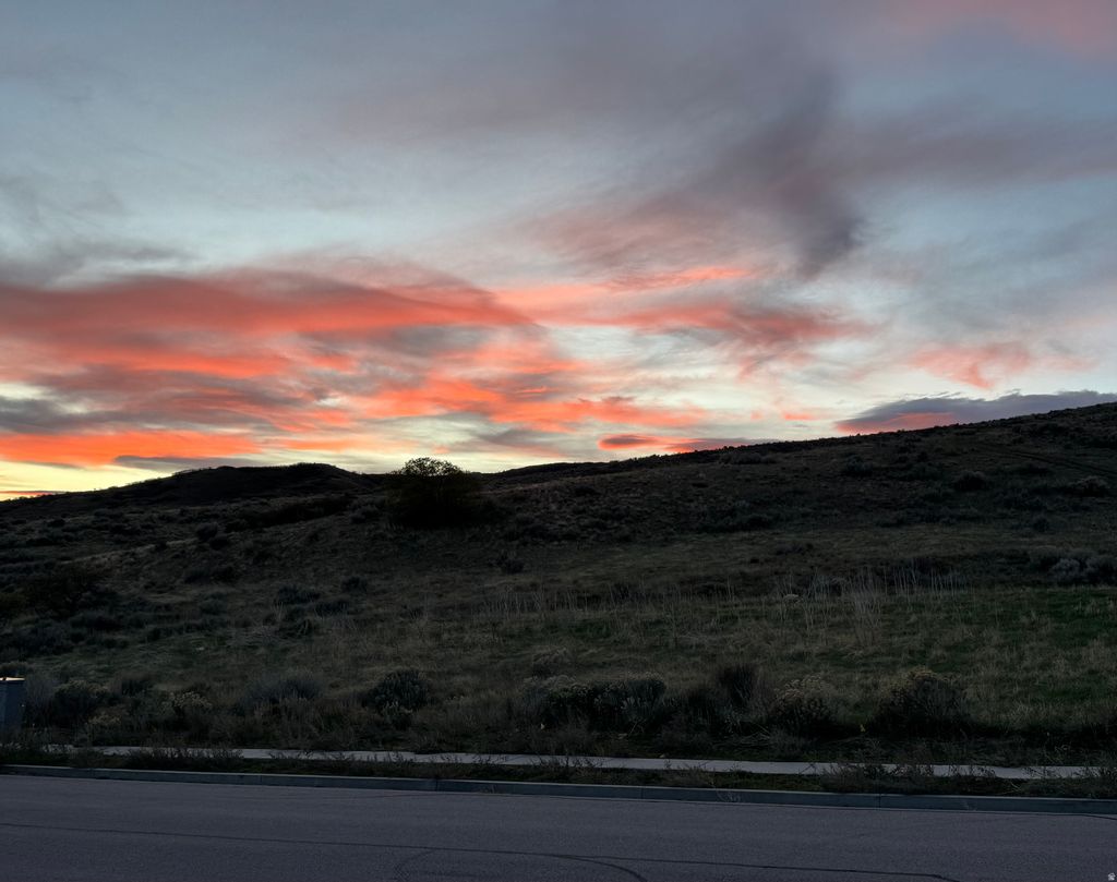 Photo of 128 E DEER CREST LN #304, Alpine, UT 84004 (MLS # 2148532)