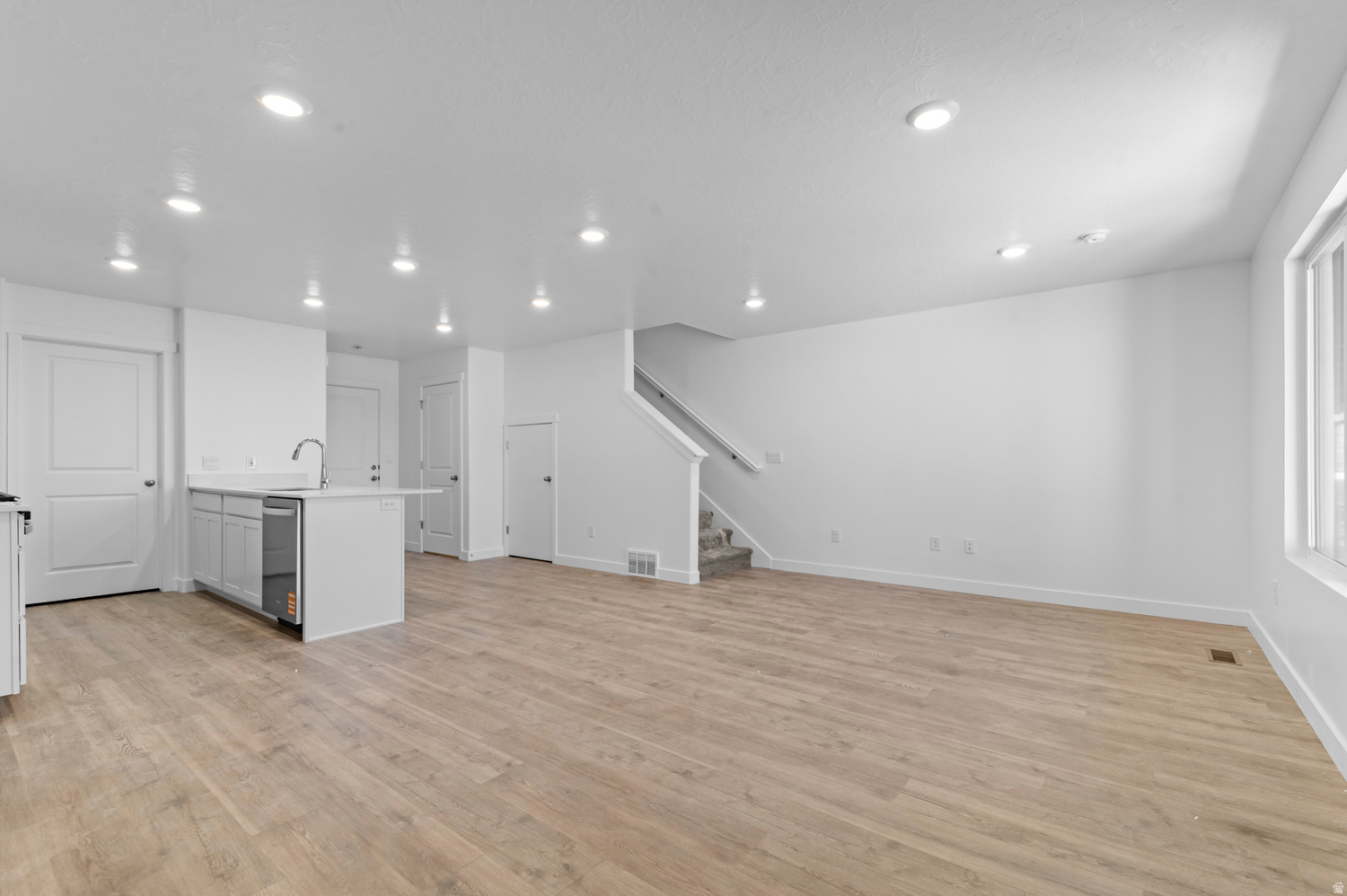 INVERNESS BY D.R. HORTON - Residential