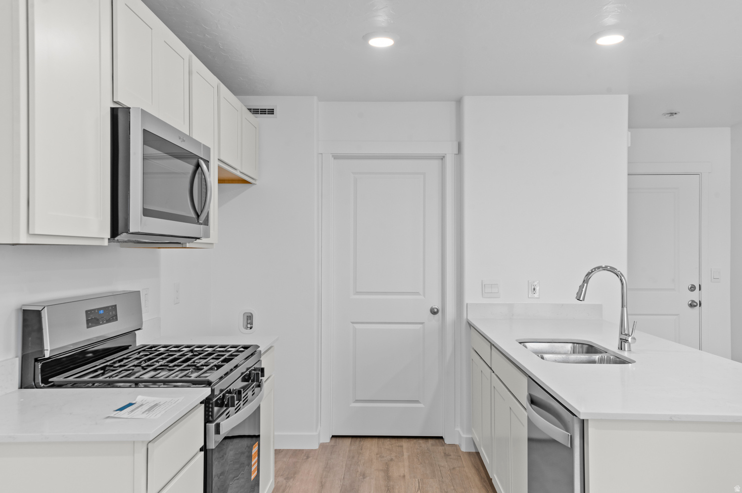 INVERNESS BY D.R. HORTON - Residential