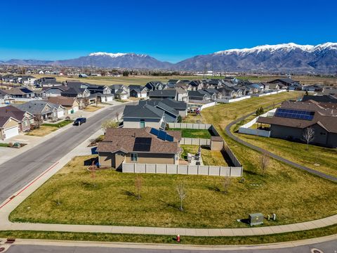 Tiny photo for 2487 W HARMONY DR, Layton, UT 84041 (MLS # 2144430)