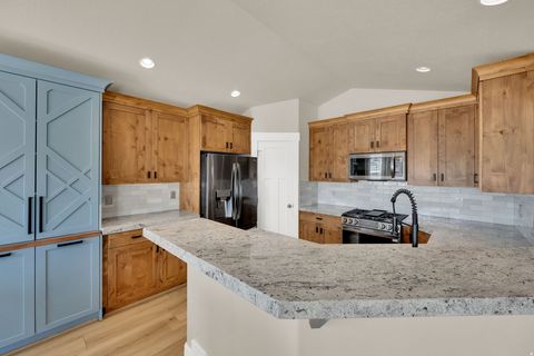 Tiny photo for 2487 W HARMONY DR, Layton, UT 84041 (MLS # 2144430)