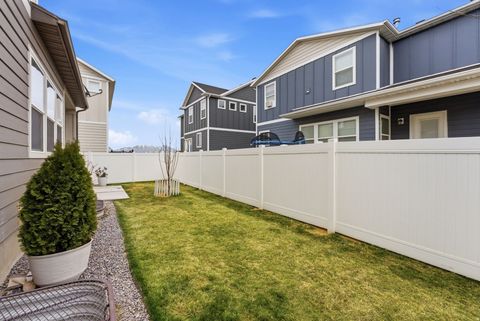 Tiny photo for 5164 E RIO GRANDE WAY, Eagle Mountain, UT 84005 (MLS # 2142655)