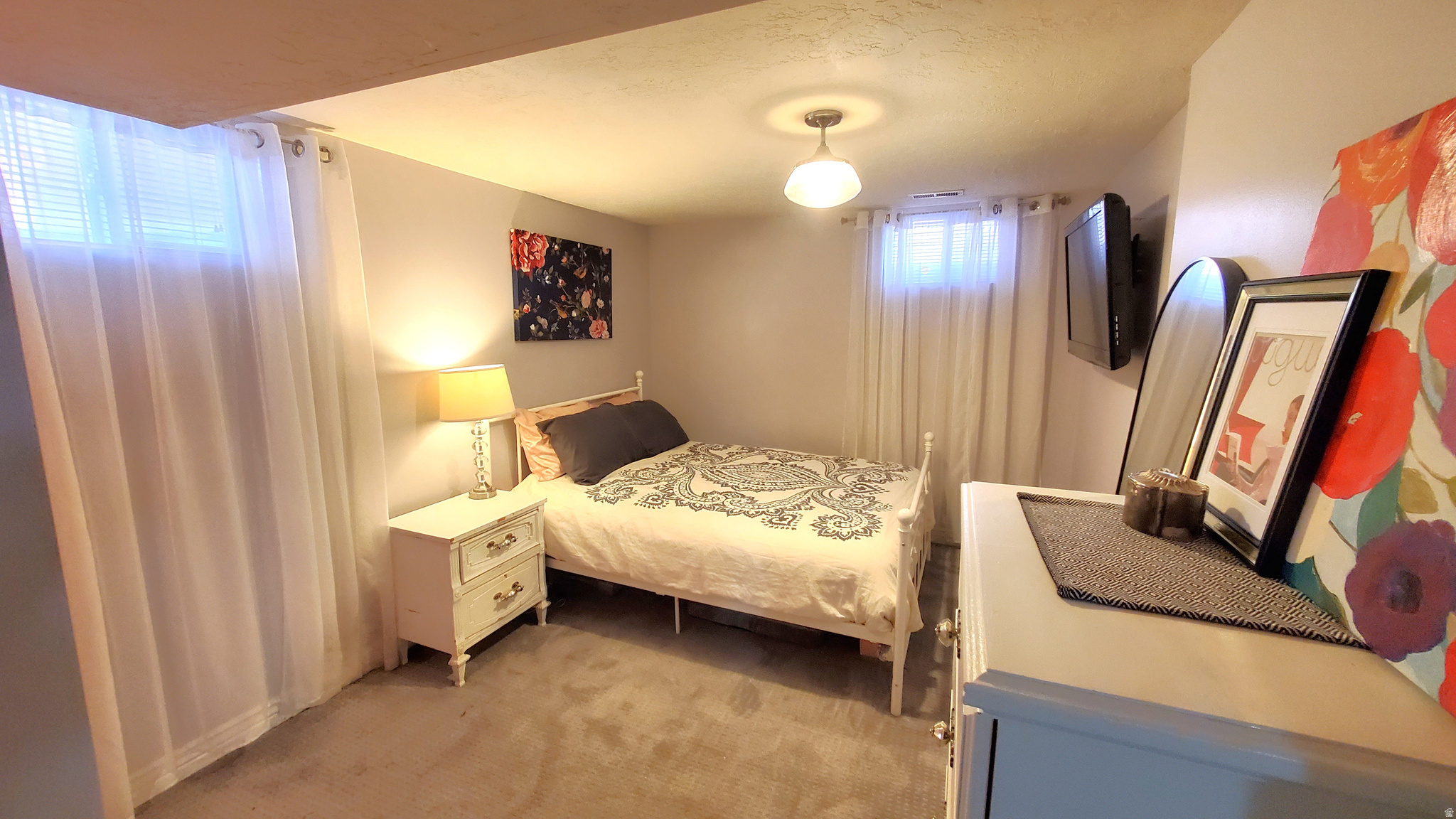 NOB HILL - Residential