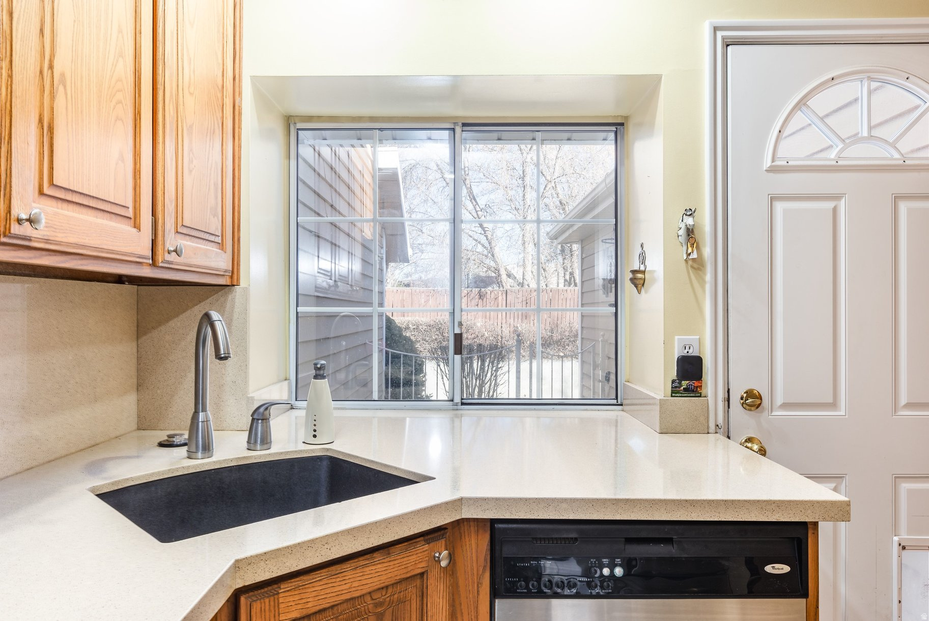 SHADYBROOK CONDM - Residential