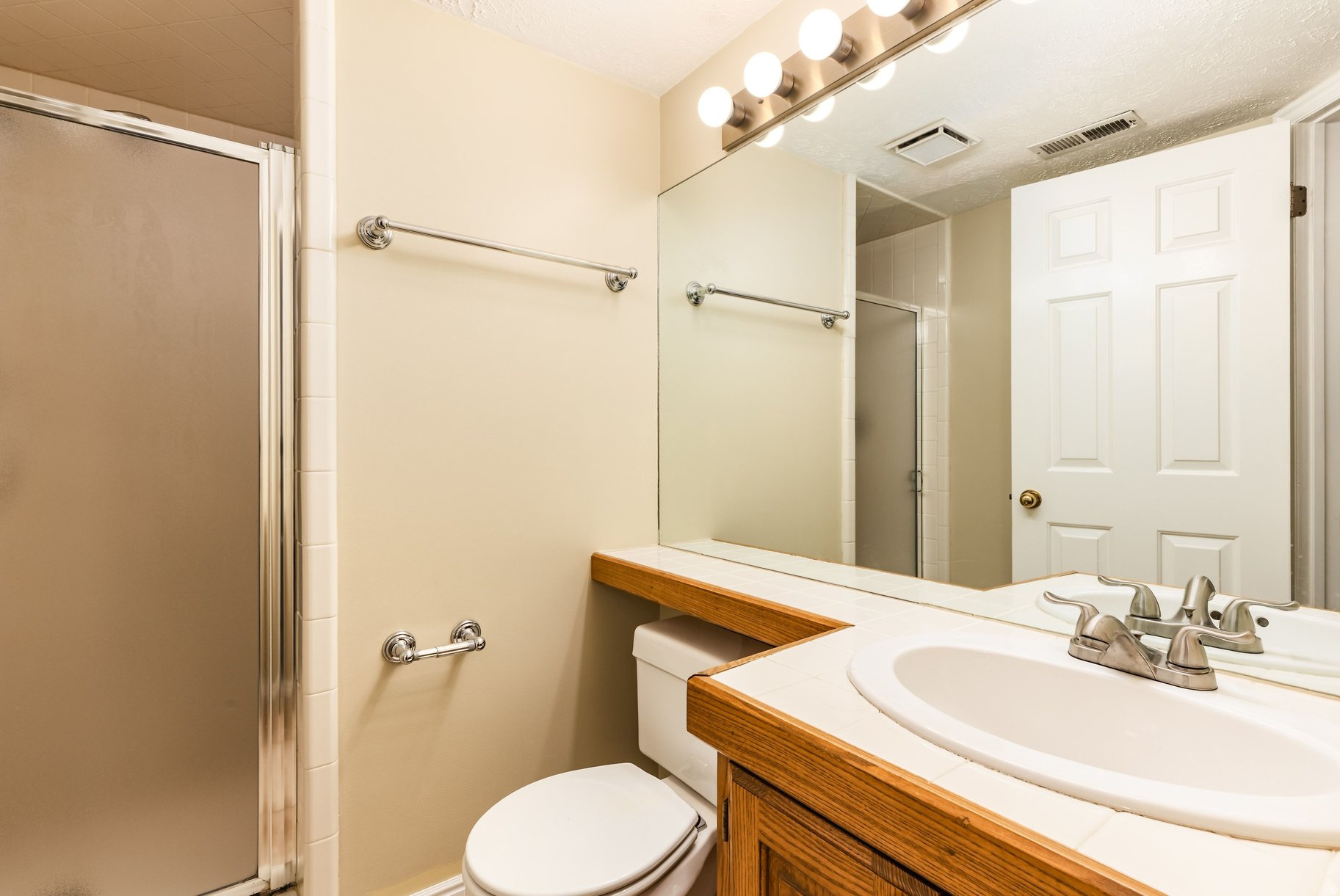 SHADYBROOK CONDM - Residential