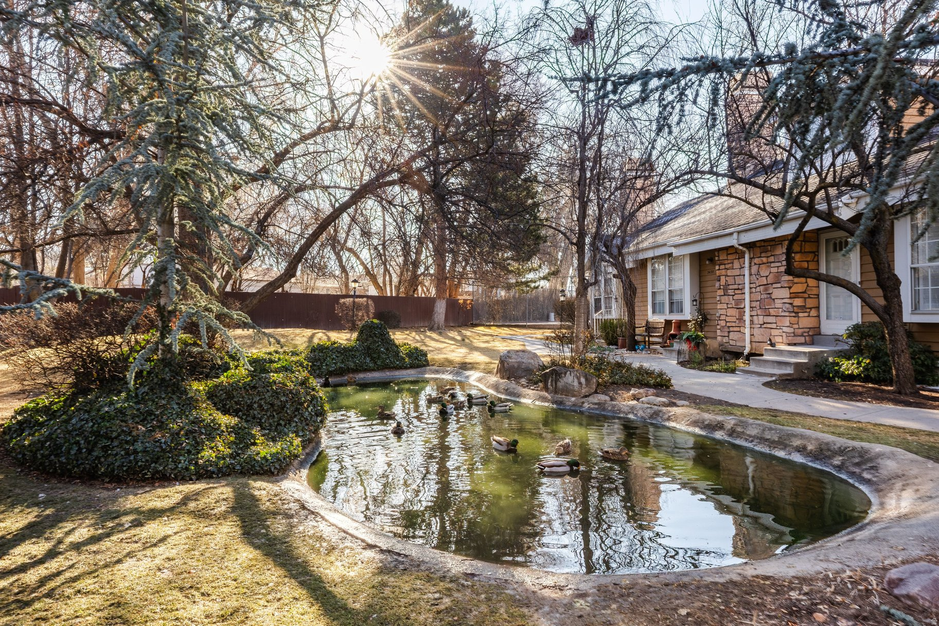 SHADYBROOK CONDM - Residential