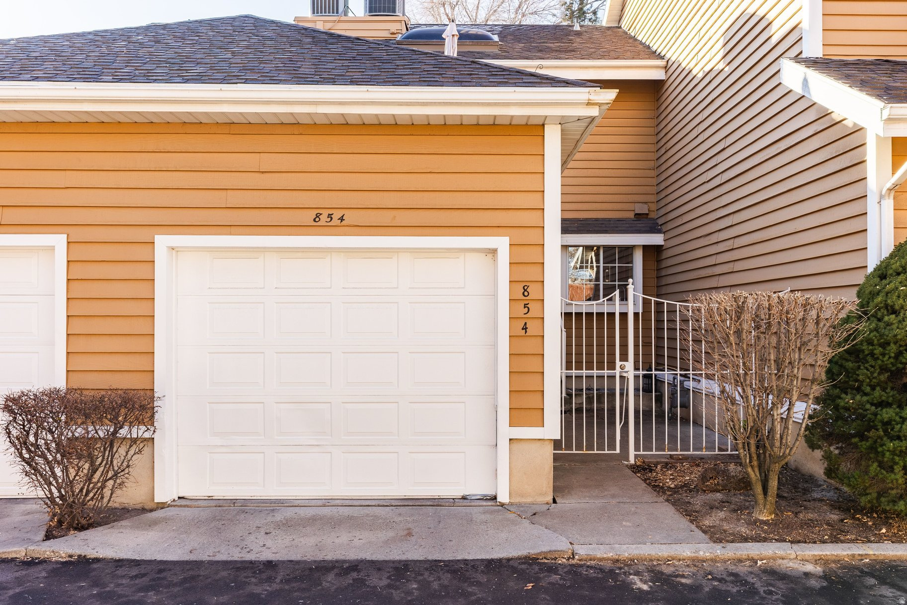 SHADYBROOK CONDM - Residential