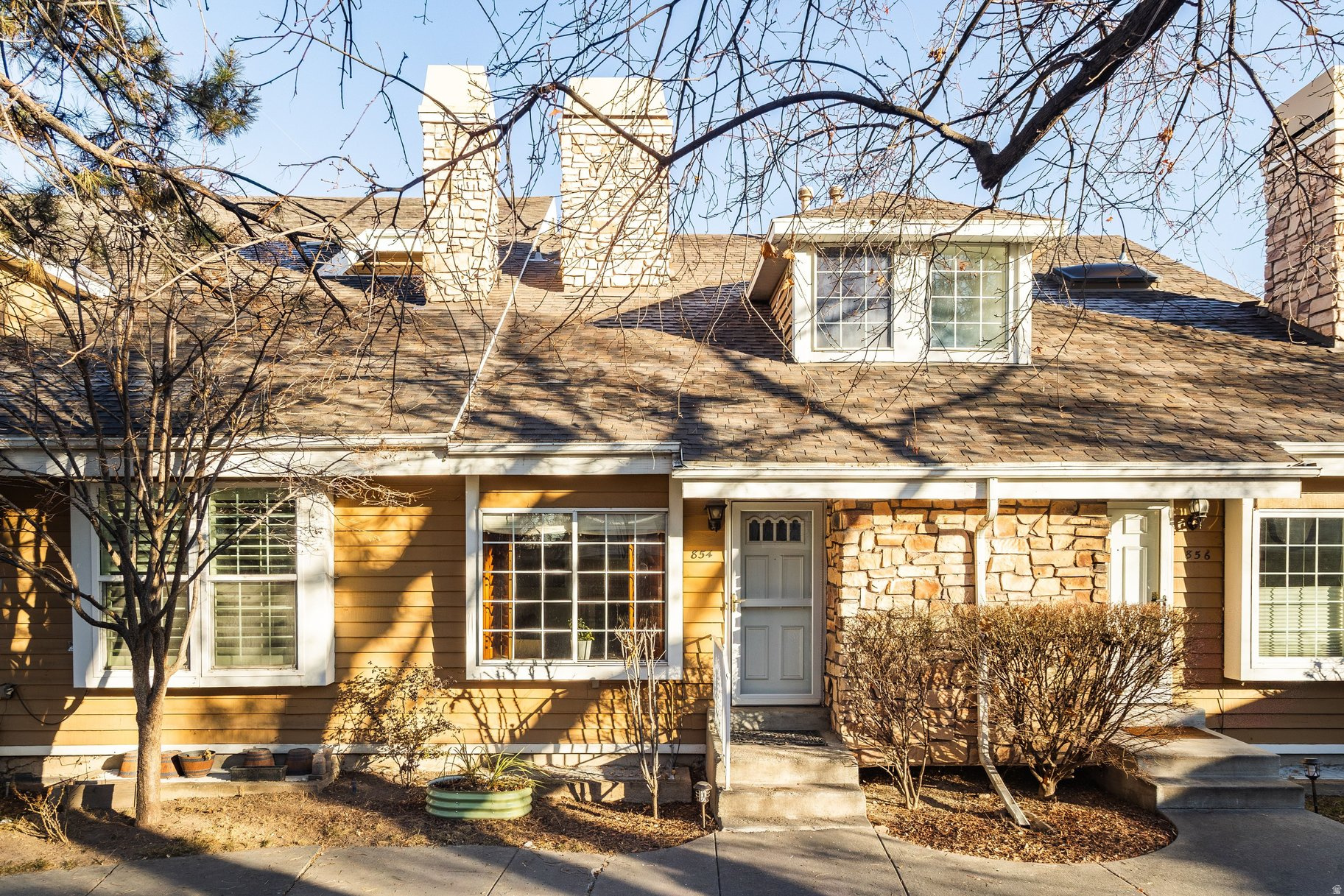 SHADYBROOK CONDM - Residential