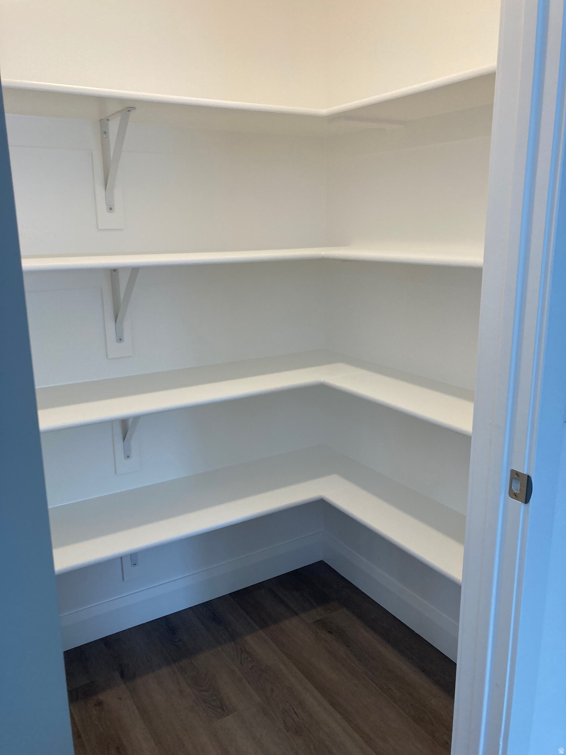 COUNTRY VIEW VILLAS - Residential