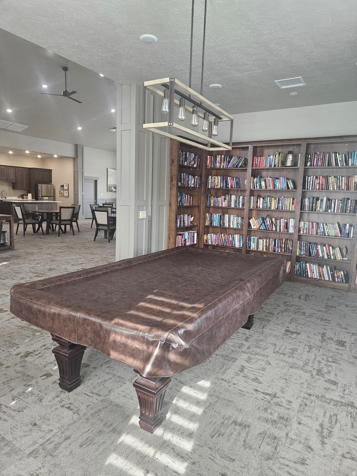 COUNTRY VIEW VILLAS - Residential